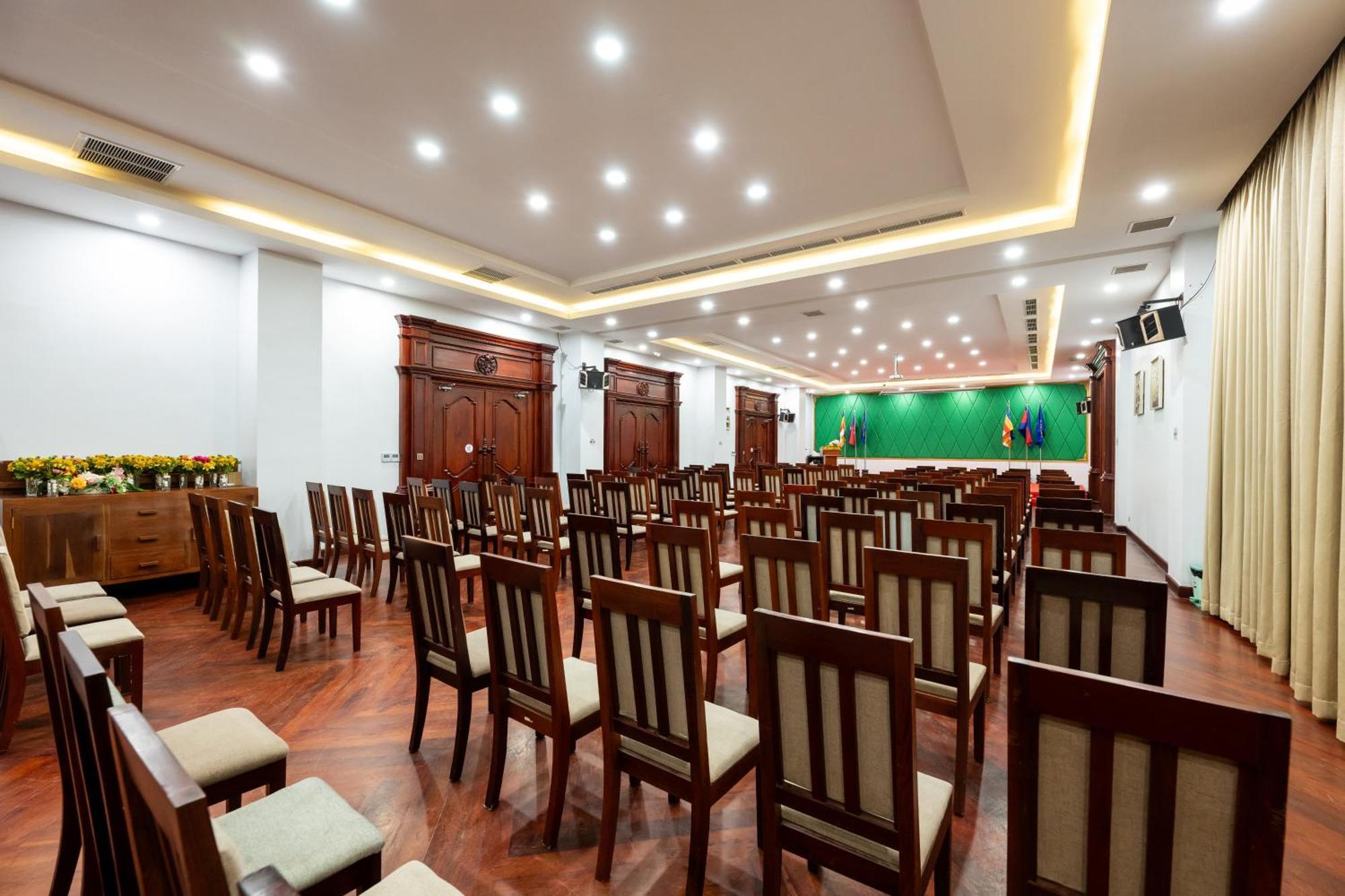 Lbn Asian Hotel Kampong Cham
